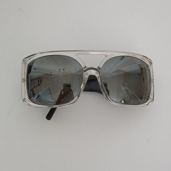 Dolce & Gabbanna Sunglasses - Picture 4 of 11